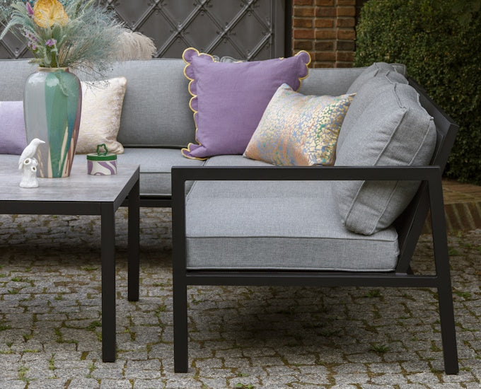 czarny narożnik Antibes