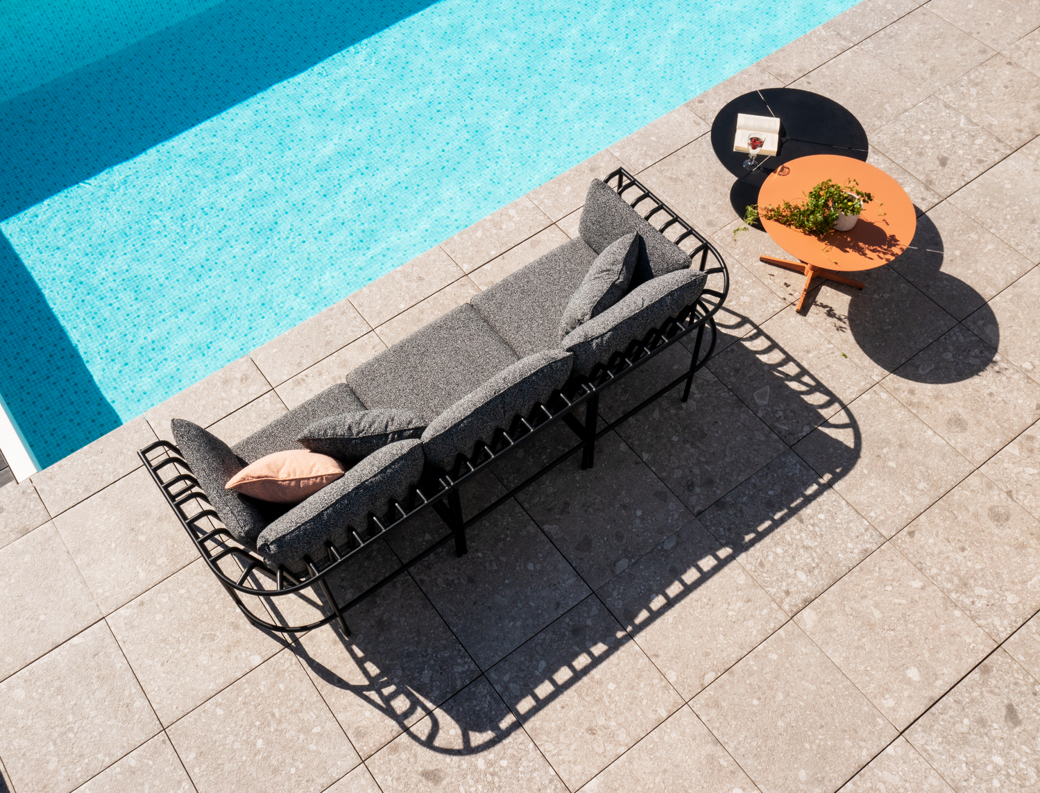 Sofa 3 osobowa metalowa Collier z poduszkami