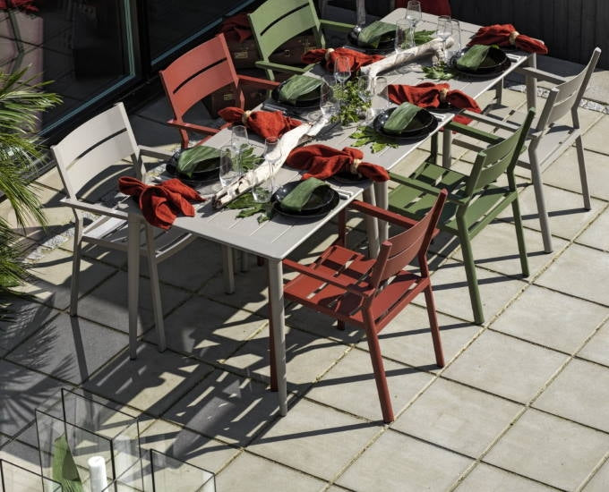 Delia stół 78x78 beżowy