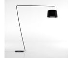Lampa L001T / B zaprojektowana i wykonana przez Pedrali. Nowoczesny design, doskonały dodatek do domowych przestrzeni.