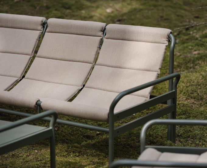 zielona sofa aluminiowa Sling