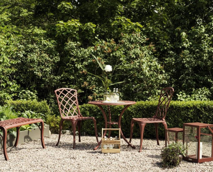 czerwone krzesło Vichy