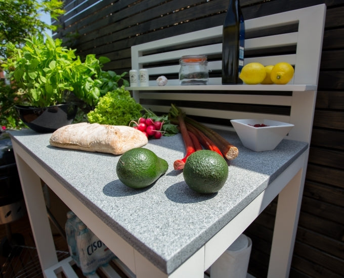 kuchnia tarasowa biała