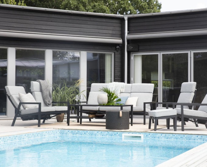 czarne meble Antibes