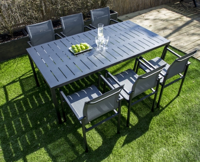 czarne krzesła Antibes