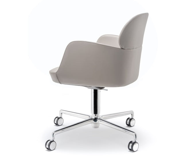 Tapicerowany fotel Ester 695 w kolorze PGA