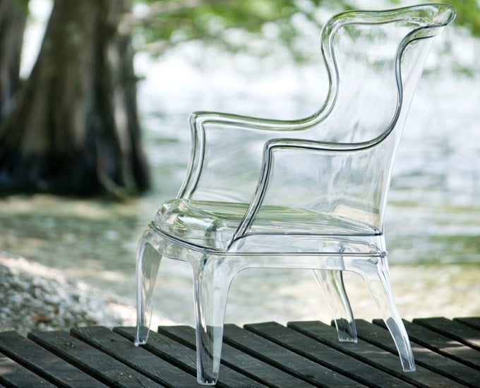 Fotel Pasha 660 w ogrodzie