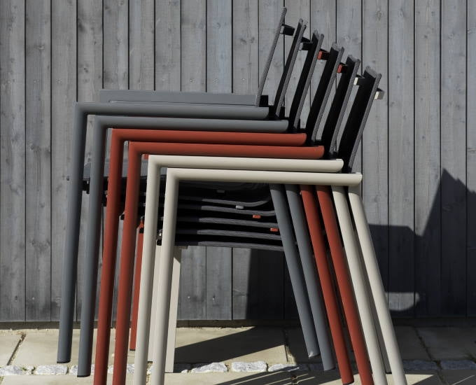 krzesła z plecionką Delia