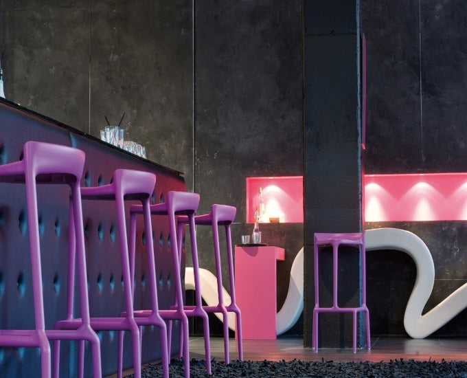 Krzesło barowe Happy 490 w kolorze cyklamen