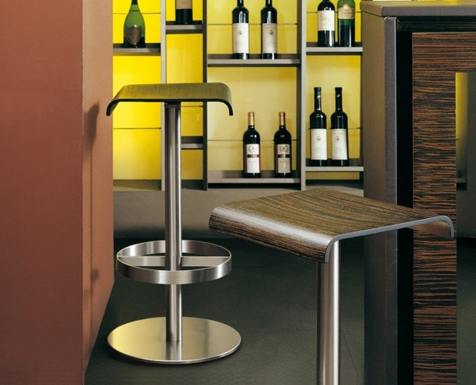 Obrotowe krzesła barowe Tx 4407 w kolorze heban