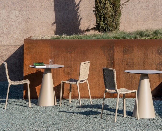 Plecione krzesła Tatami 305