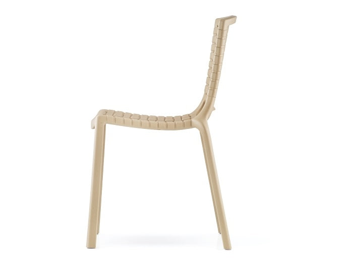 Plecione krzesło Tatami 305 w kolorze satyna