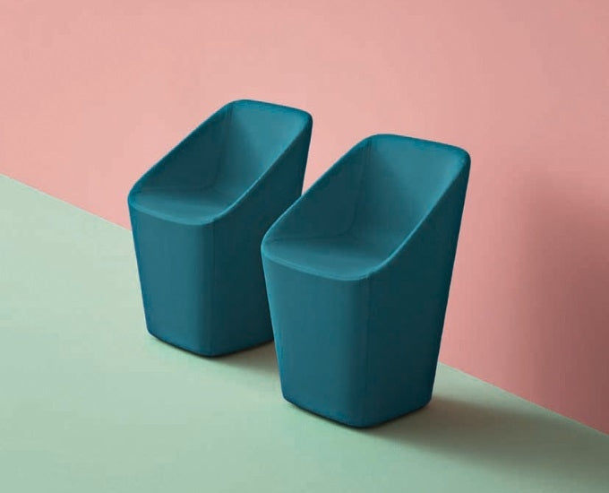 Tapicerowane fotele Log 365 