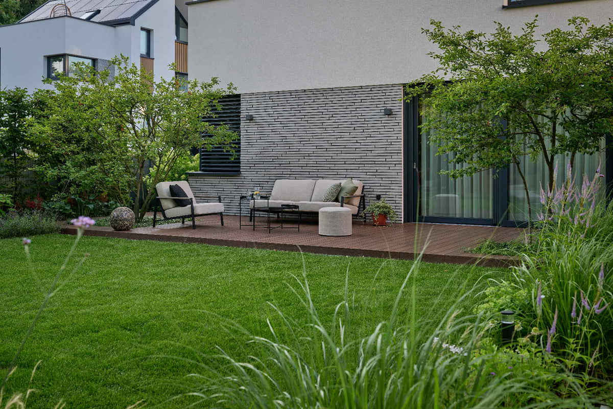 Czarna sofa Lyra